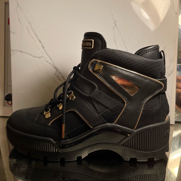 Brooke Bootie Leather from Michael Kors - Picture 1 of 6